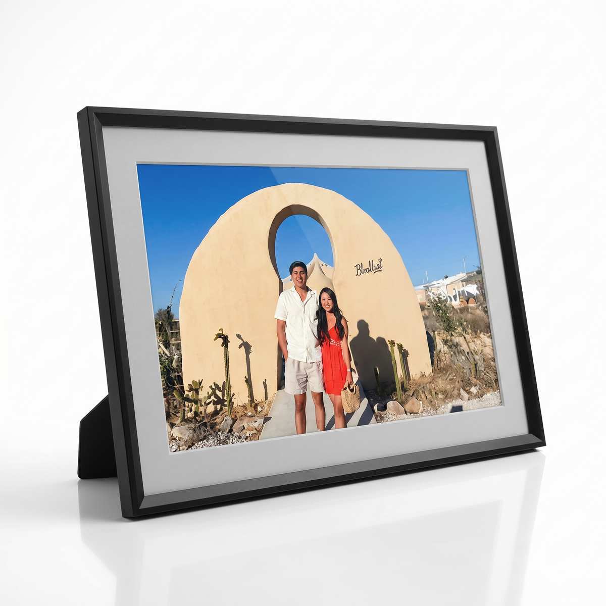 SnapView™ — Digital Photo Frame